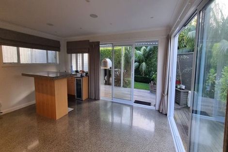 Photo of property in 17 Bevyn Street, Castor Bay, Auckland, 0620