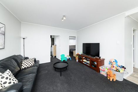 Photo of property in 6 Westhaven Grove, Takaro, Palmerston North, 4412