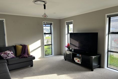 Photo of property in 71 Longcot Drive, Rolleston, 7615