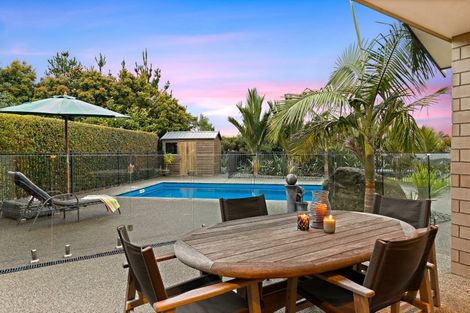 Photo of property in 827 Wainui Road, Wainui, Silverdale, 0994