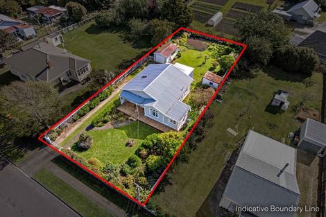 Photo of property in 11 Bear Street, Waverley, 4510