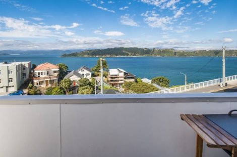 Photo of property in 2u6 Grafton Road, Roseneath, Wellington, 6011