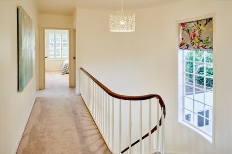 Photo of property in 25 Cheviot Road, Lowry Bay, Lower Hutt, 5013