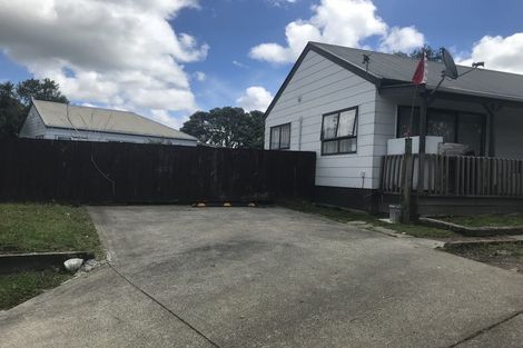 Photo of property in 42 Luanda Drive, Ranui, Auckland, 0612