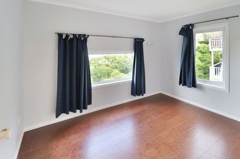 Photo of property in 72u2 Homebush Road, Khandallah, Wellington, 6035