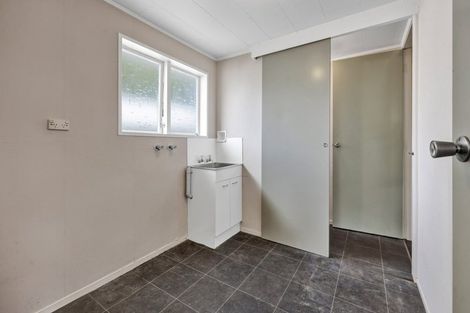 Photo of property in 21 Manawapou Road, Hawera, 4610