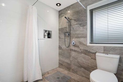 Photo of property in 6 Navy Lane, Papamoa, 3118