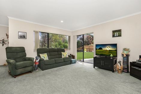 Photo of property in 7 Lough Bourne Drive, Pukekohe, 2120