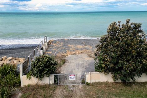 Photo of property in 7 Clifton Road, Haumoana, 4102