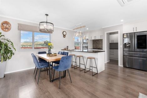 Photo of property in 11 Rotorua Grove, Aotea, Porirua, 5024
