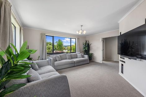 Photo of property in 56 Cabeleigh Drive, Helensville, 0800
