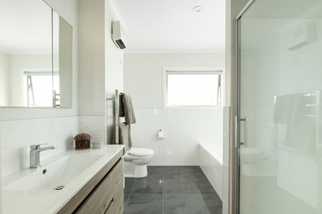 Photo of property in 25 Muricata Avenue, Mount Maunganui, 3116