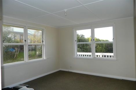 Photo of property in 2 Rakihau Place, Titahi Bay, Porirua, 5022