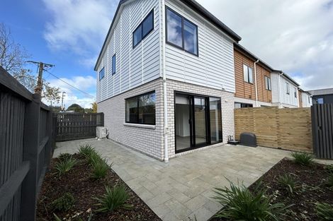 Photo of property in 57 Whati Lane, Henderson, Auckland, 0612