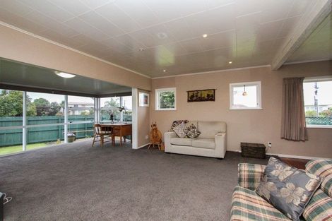Photo of property in 25 Gebbie Road, Taradale, Napier, 4112