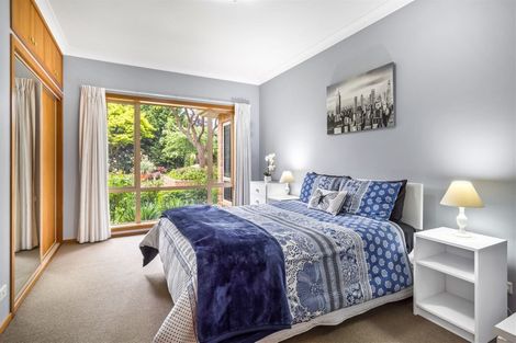 Photo of property in 6 Westall Lane, Avonhead, Christchurch, 8042