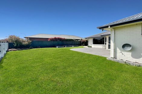 Photo of property in 90 Fairweather Crescent, Kaiapoi, 7630
