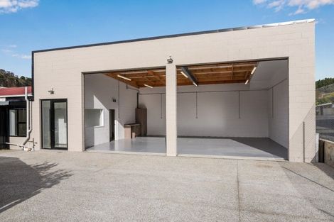 Photo of property in 1a Glenelg Street, Bradford, Dunedin, 9011