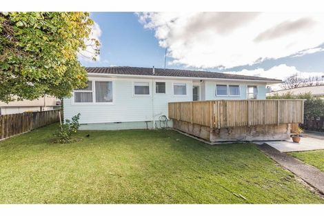 Photo of property in 24 Sunvue Road, Glen Eden, Auckland, 0602