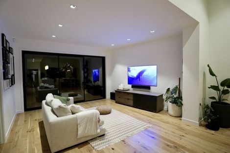 Photo of property in 16 Catalina Drive, Hobsonville, Auckland, 0616