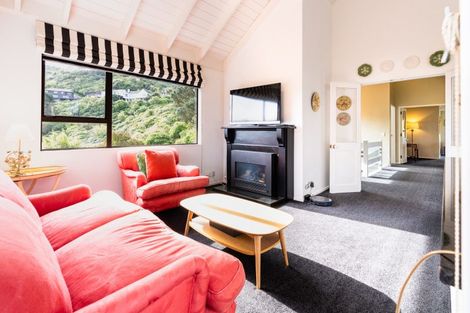 Photo of property in 17 Butavas Street, Khandallah, Wellington, 6035