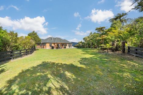 Photo of property in 65 Mount Marua Way, Timberlea, Upper Hutt, 5018
