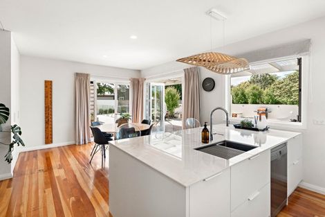 Photo of property in 23 Jellicoe Street, Greytown, 5712