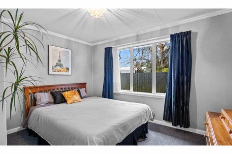 Photo of property in 1 Collean Street, Wallacetown, 9816