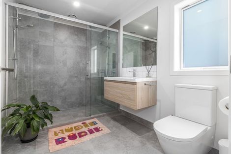 Photo of property in 46 Nimmo Avenue West, Waikanae, 5036