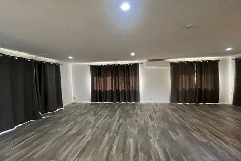 Photo of property in 2 Greenberry Drive, Ranui, Auckland, 0612