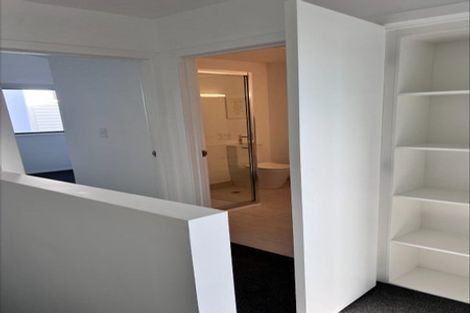 Photo of property in 1 Te Puketoka Lane, Mangere, 2022