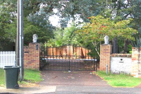 Photo of property in 20 Meadow Crescent, Te Atatu South, Auckland, 0602