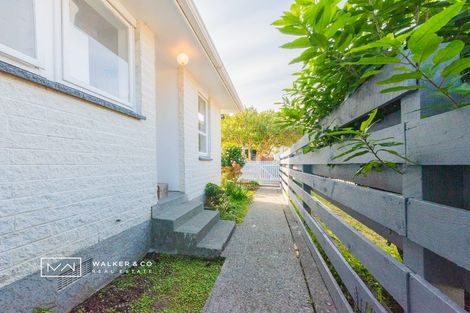 Photo of property in 15 Kaponga Street, Wainuiomata, Lower Hutt, 5014