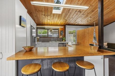 Photo of property in 16 Apple Terrace, Ranui, Porirua, 5024