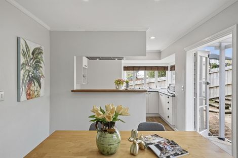 Photo of property in 1/23 Quebec Road, Milford, Auckland, 0620