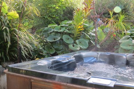 Photo of property in 15 Puriri Place, Tuateawa, Coromandel, 3583