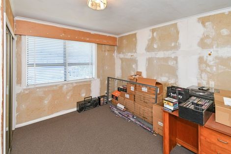 Photo of property in 16 Eastburn Street, Papakura, 2110