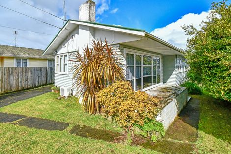 Photo of property in 51 Myers Road, Manurewa East, Auckland, 2102