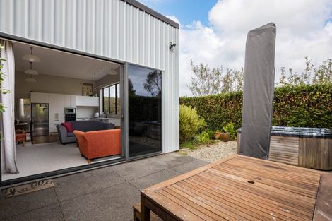 Photo of property in 80a Henwood Road, Paraite, New Plymouth, 4372