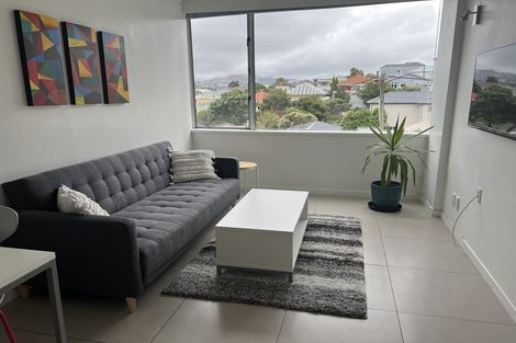 Photo of property in Beresford Apartments, 12/118u Russell Terrace, Berhampore, Wellington, 6023