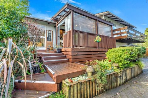 Photo of property in 44 Grand Vue Road, Kawaha Point, Rotorua, 3010