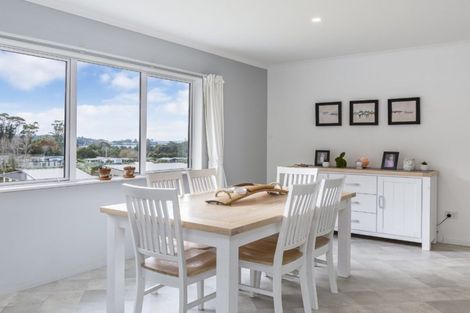 Photo of property in 12 Kuaka Crescent, Mangawhai, 0505