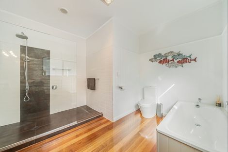 Photo of property in 117 Normandale Road, Normandale, Lower Hutt, 5010