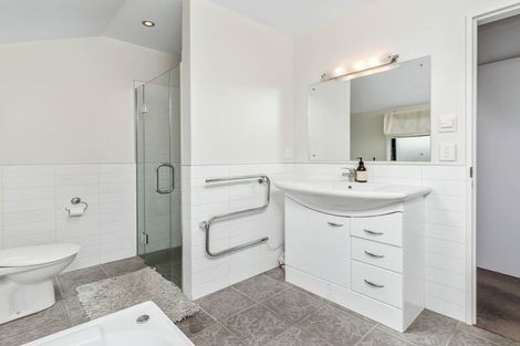 Photo of property in 107a Kings Drive, Wanaka, 9305