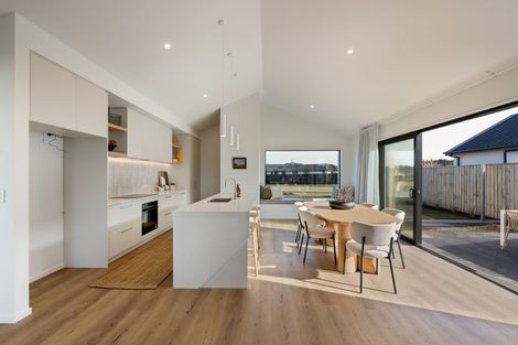 Photo of property in 51 Kingsdowne Drive, West Melton, 7618