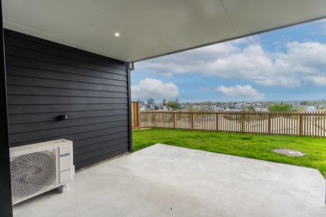 Photo of property in 1/12 Ruakiwi Road, Hamilton Lake, Hamilton, 3204