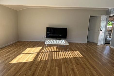 Photo of property in 11 Velma Road, Hillcrest, Auckland, 0627