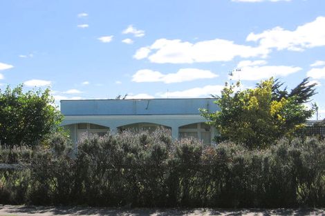 Photo of property in 43 Pratt Avenue, Foxton Beach, Foxton, 4815