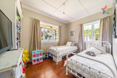 Photo of property in 32 Hair Street, Wainuiomata, Lower Hutt, 5014