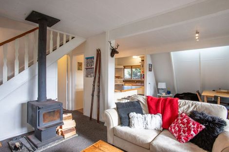 Photo of property in 9 Moore Street, Ohakune, 4625